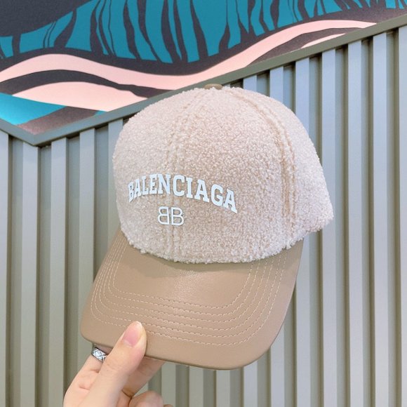 ?✨AUTHENTIC✨?Balenciaga hat main image 4